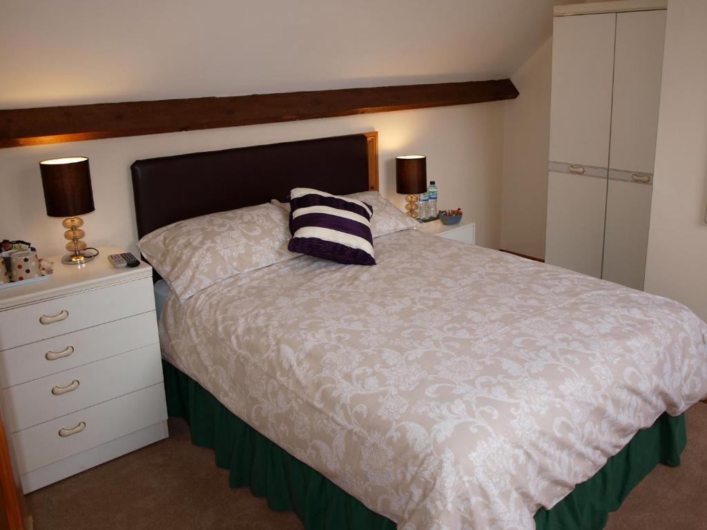 Coed Y Bryn Bed & Breakfast Cardigan Room photo