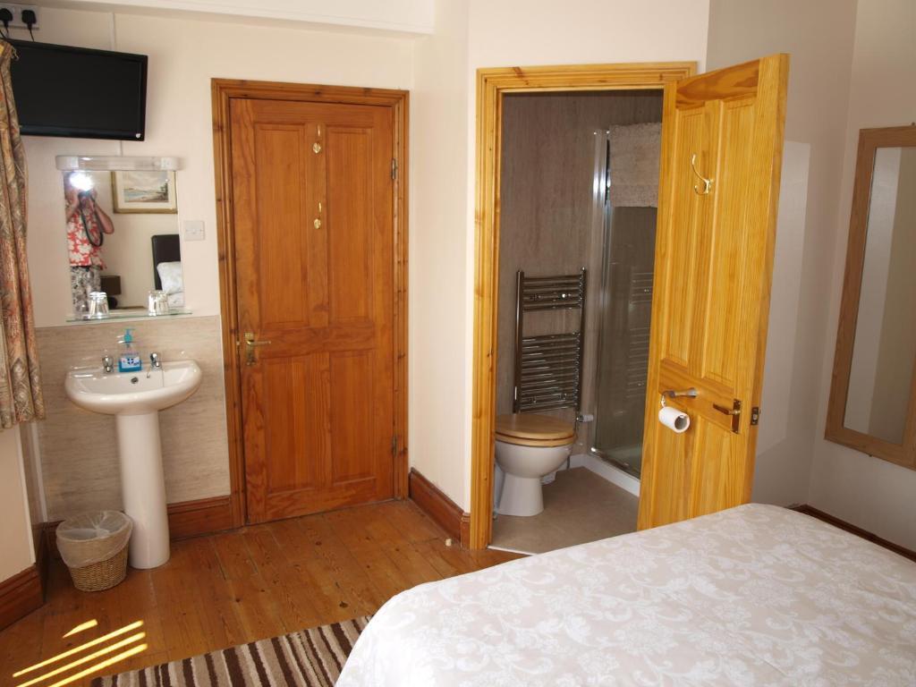 Coed Y Bryn Bed & Breakfast Cardigan Room photo